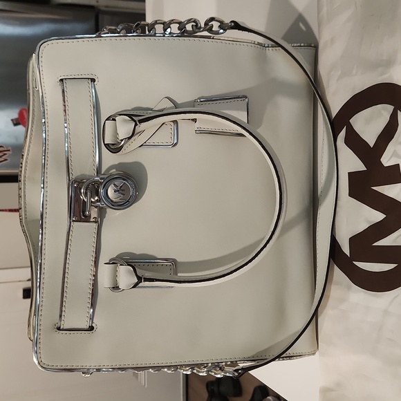 🤍MICHAEL KORS HAMILTON - Picture 3 of 13